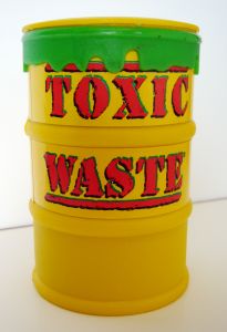 toxic-waste-556844-m.jpg